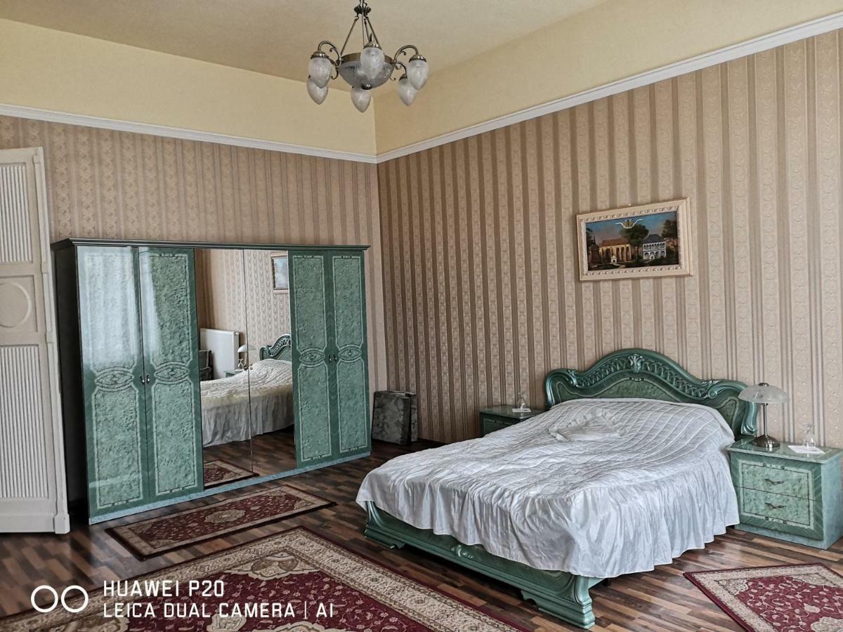 Bed and Breakfast Kakukk Panzio Nyírbátor Zewnętrze zdjęcie
